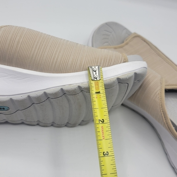 BZees slides with velcro size 9.5M - Picture 11 of 14